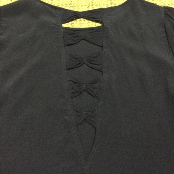 Forever 21 Navy Blue Short Sleeve Dress Top with Open Bow Back Design * Small - Picture 4 of 6